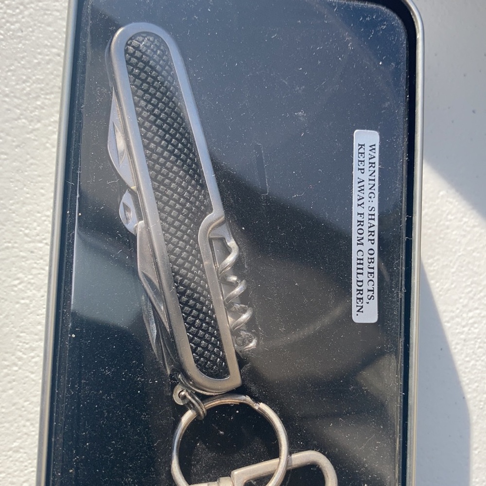3/$18 New in box Multi tool keychain - Picture 9 of 11